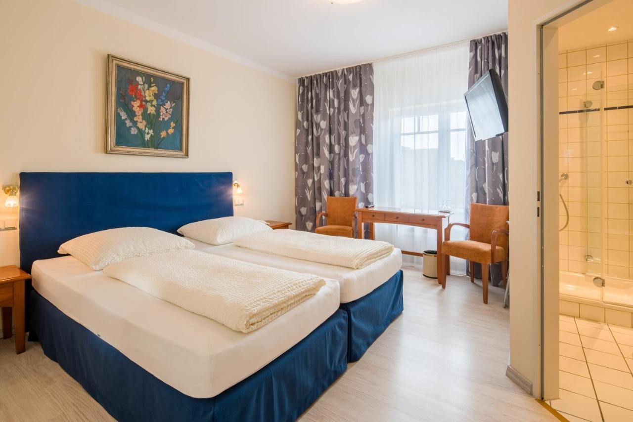 Niebueller Hof Hotel Buitenkant foto